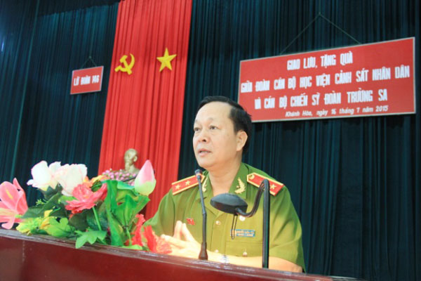 Đảng ủy, Ban Giám đốc Êv88 chào đón năm mới 2026 làm việc và tặng quà các đơn vị Hải quân tại Cam Ranh, Khánh Hòa